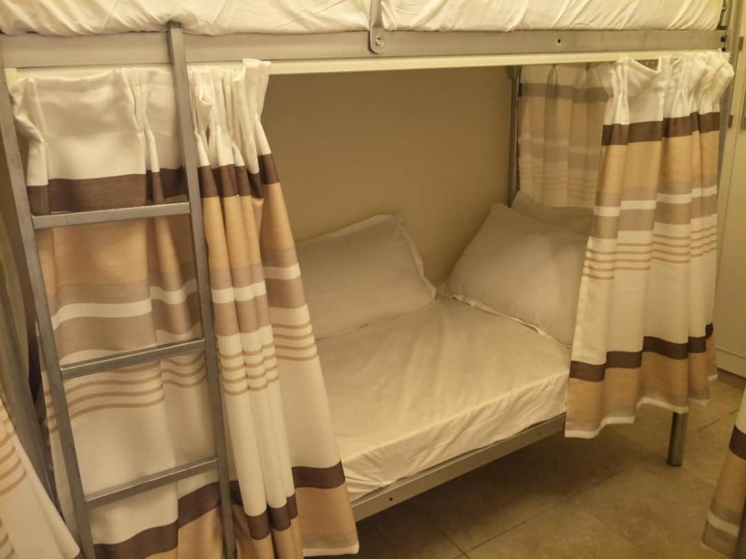 California Hostelドバイ エクステリア 写真